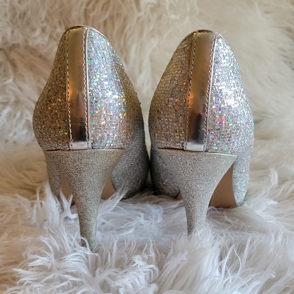Worthington Silver Sparkle Peep Toe Heel - Picture 6 of 6